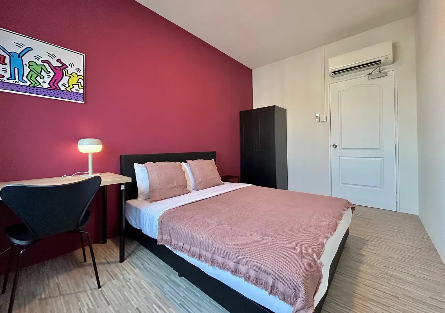Habitación estudiantil amplia y cómoda en 