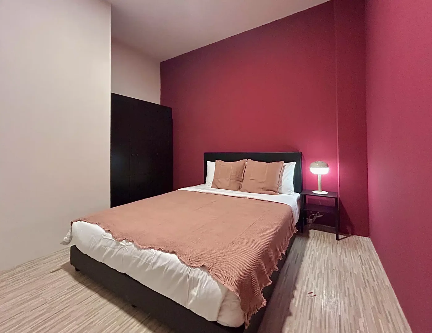 Habitación estudiantil económica cerca del campus en 