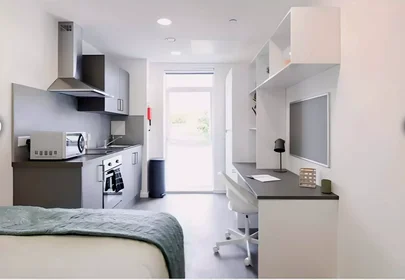 Studio at Winnall Close, image 6 of 36