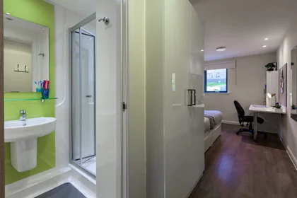 Quarto privado em LL57 1US, imagem 8 de 43