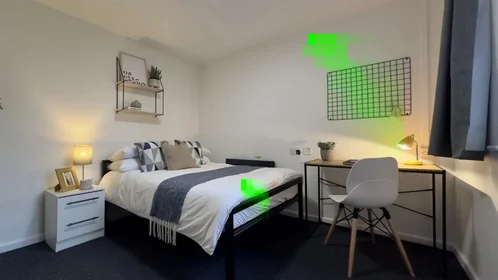 Stanza privata in Brookside Close, immagine 1 di 10