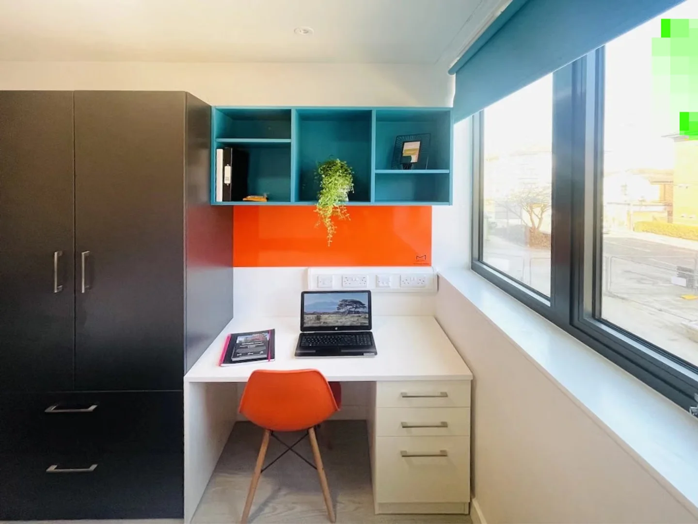 Habitación asequible para estudiantes con buena iluminación en 