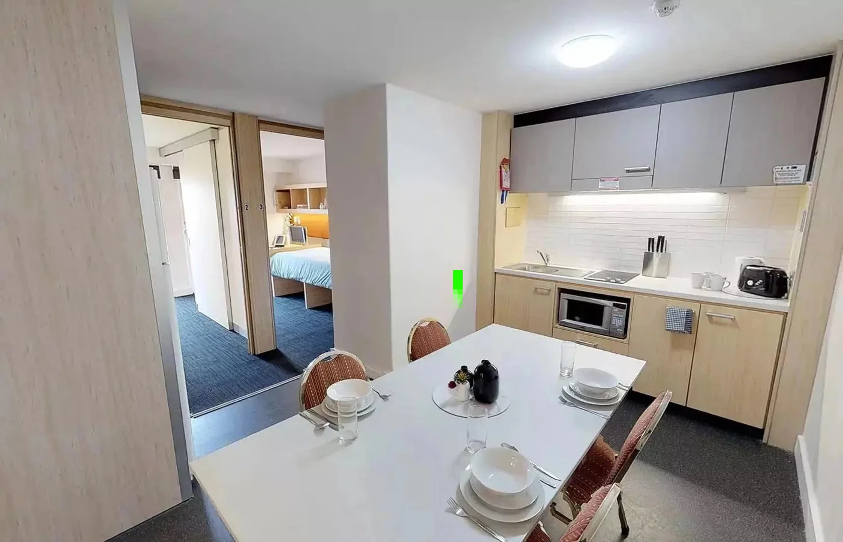 Habitación en apartamento estudiantil en alquiler en , completamente amueblado
