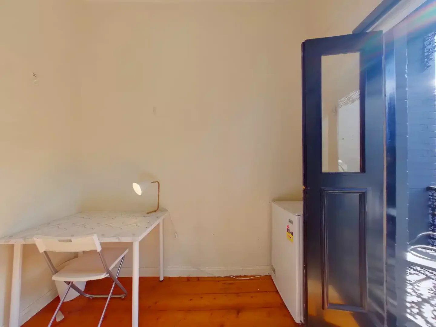 Habitación estudiantil económica cerca del campus en 