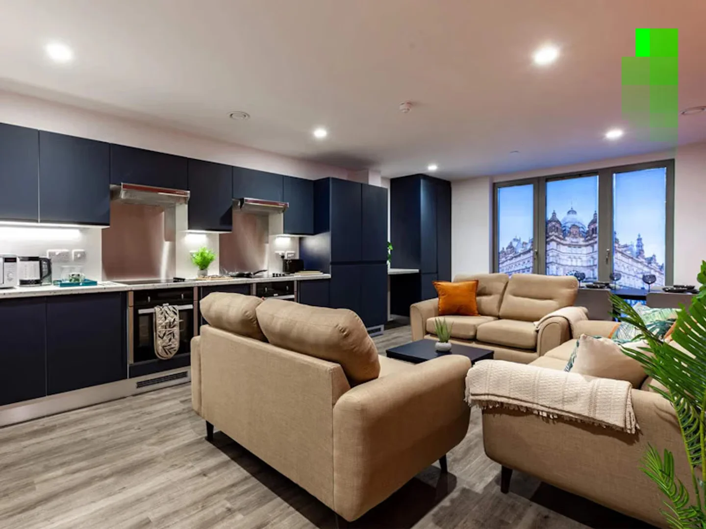 Student-friendly room in  with modern amenities
