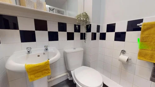 Private room at Hathersage Road, image 5 of 49
