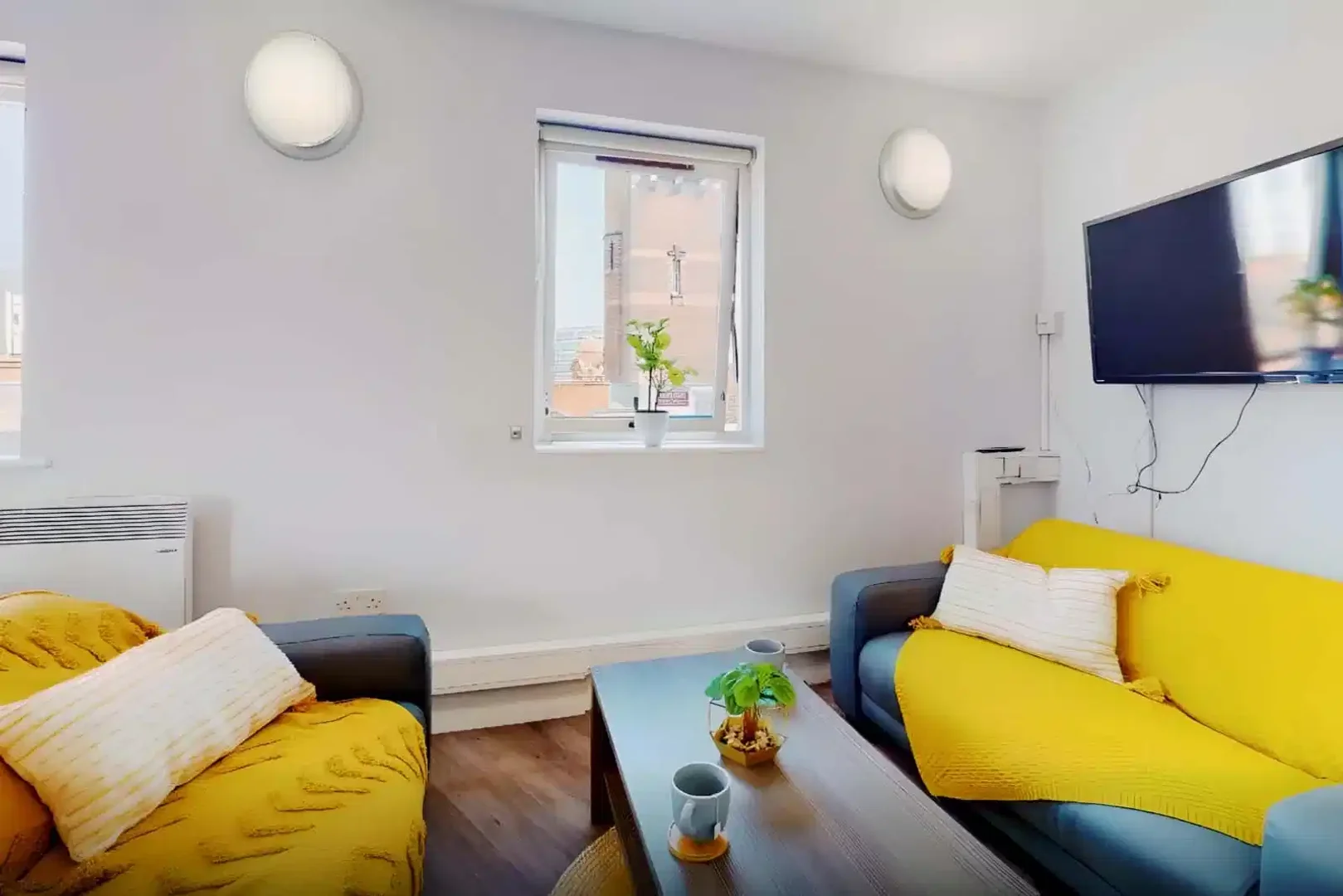 Studio d'étudiant minimaliste dans  avec agencement efficace