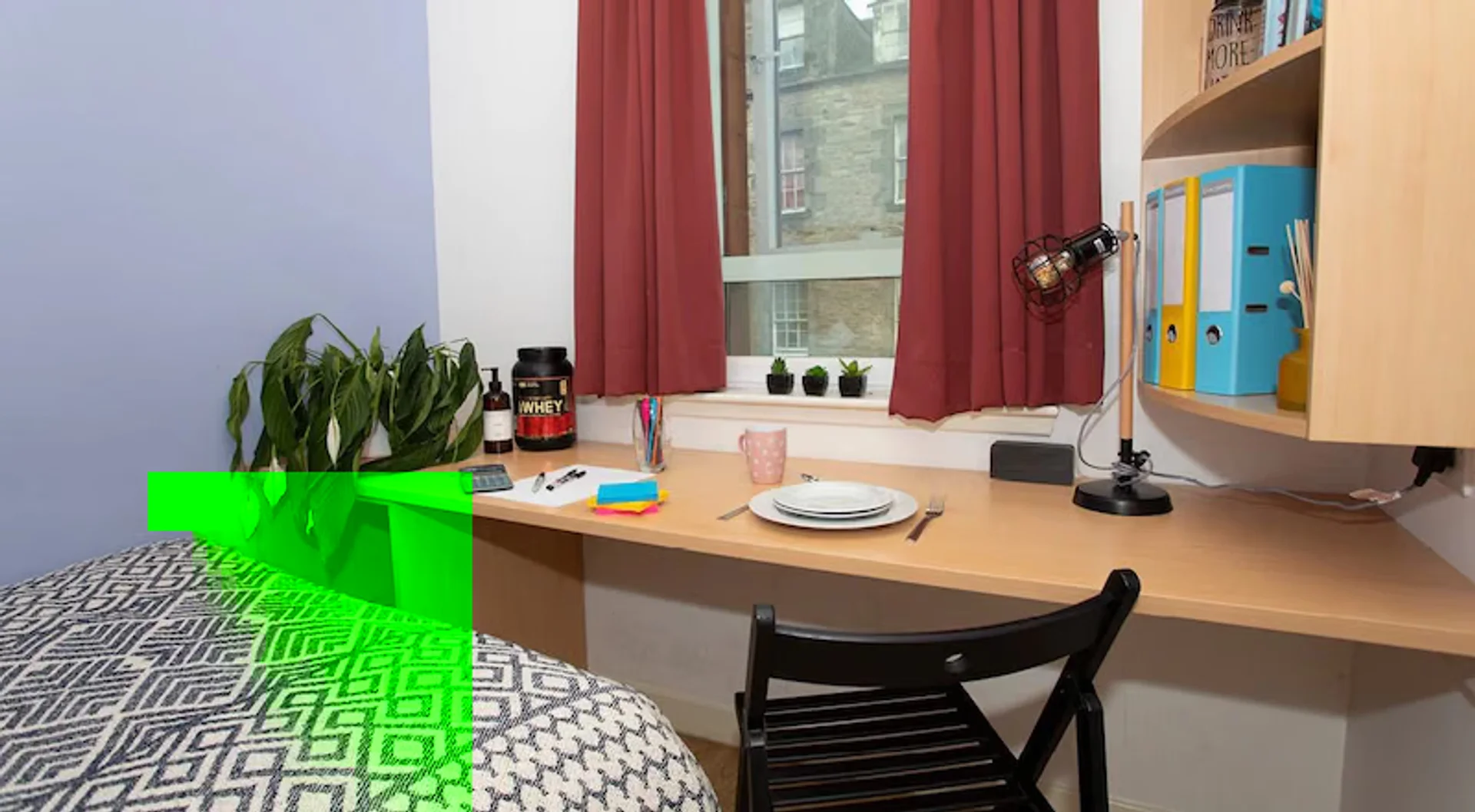 Quarto de estudante económico com localização conveniente em 