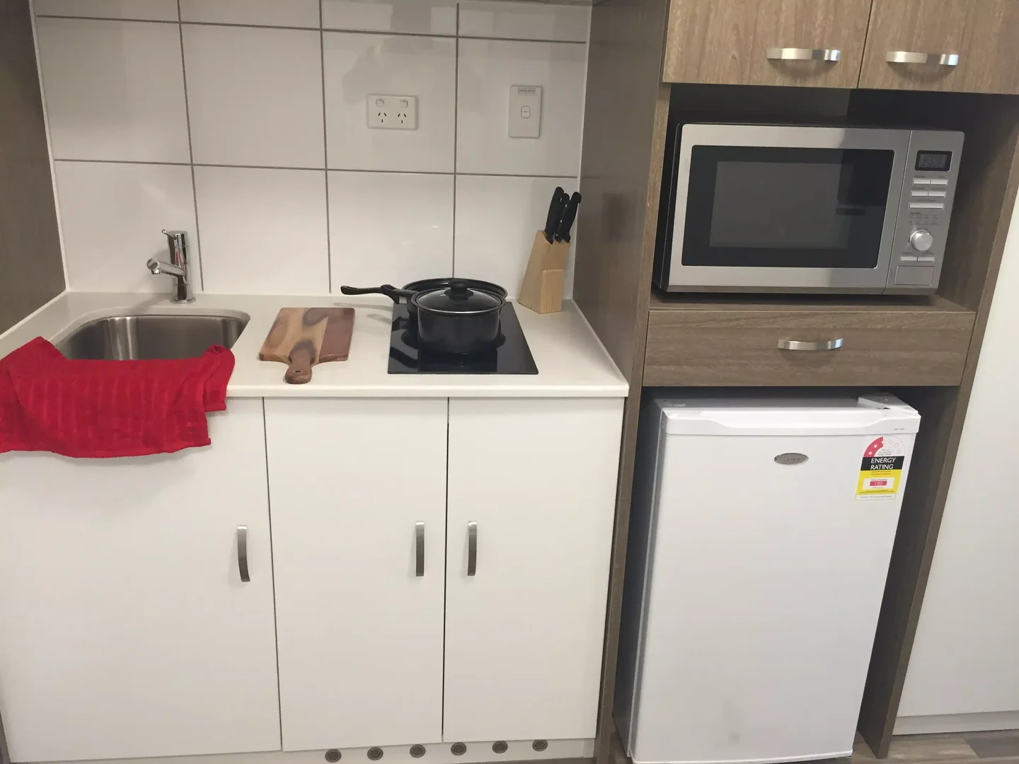 Student-friendly studio with excellent transport links in 