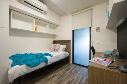Private room at Dripstone Road, image 1 of 10