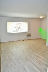 Stanza privata in Orchard Avenue, immagine 10 di 33