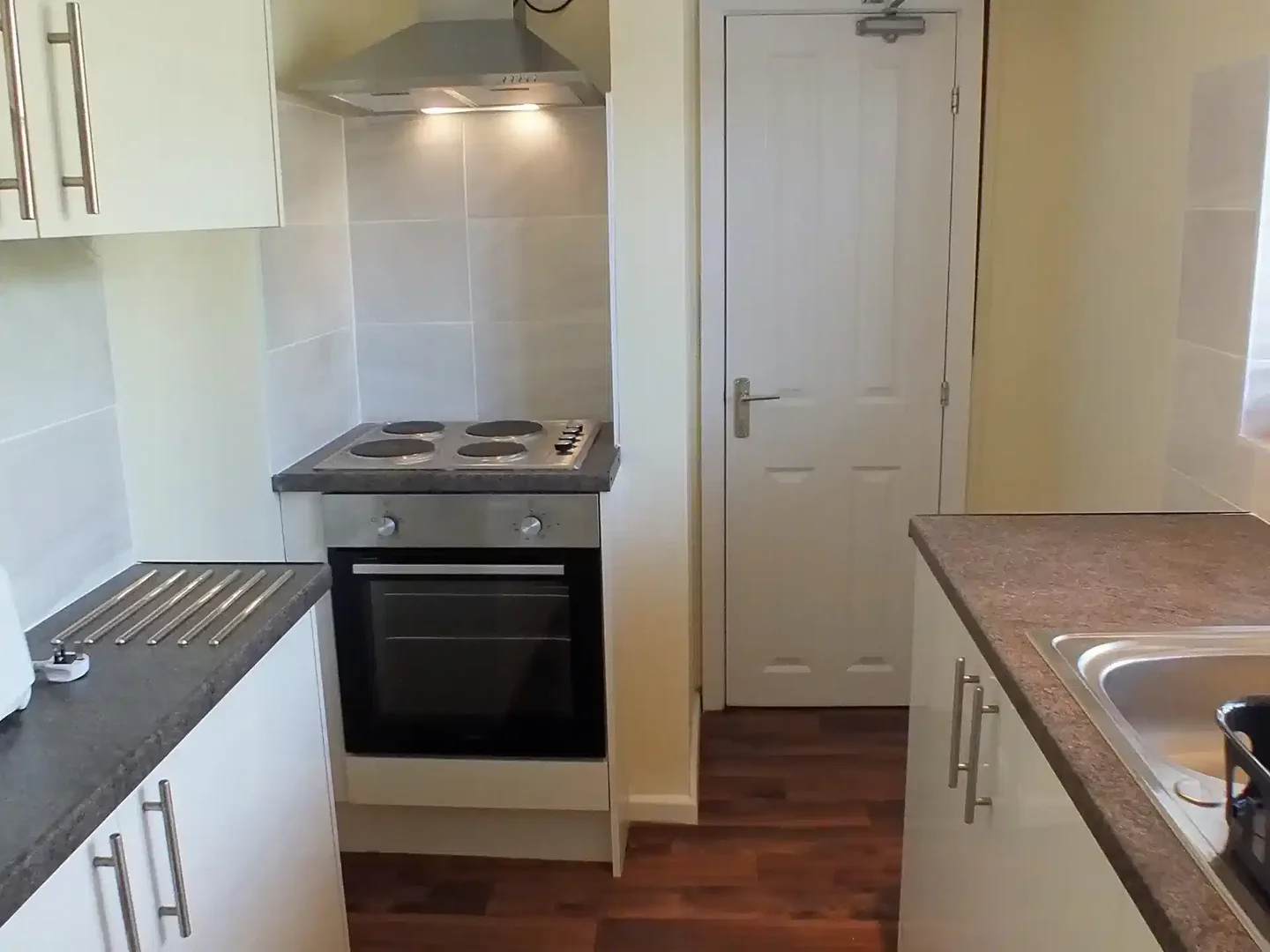 Student-friendly room in  with modern amenities