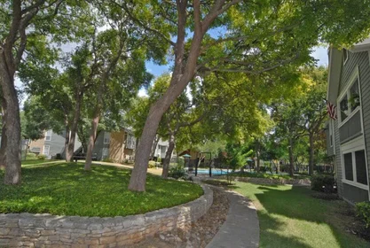 Stanza privata in Woodchase Drive, immagine 37 di 49