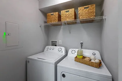 Habitación privada en West Mitchell Street, imagen 45 de 49