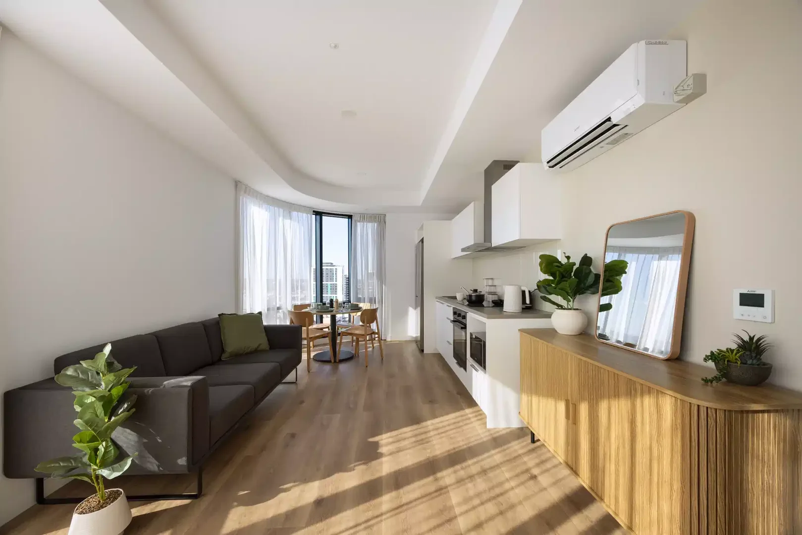 'de öğrenci dairesinde, tamamen mobilyalı kiralık oda