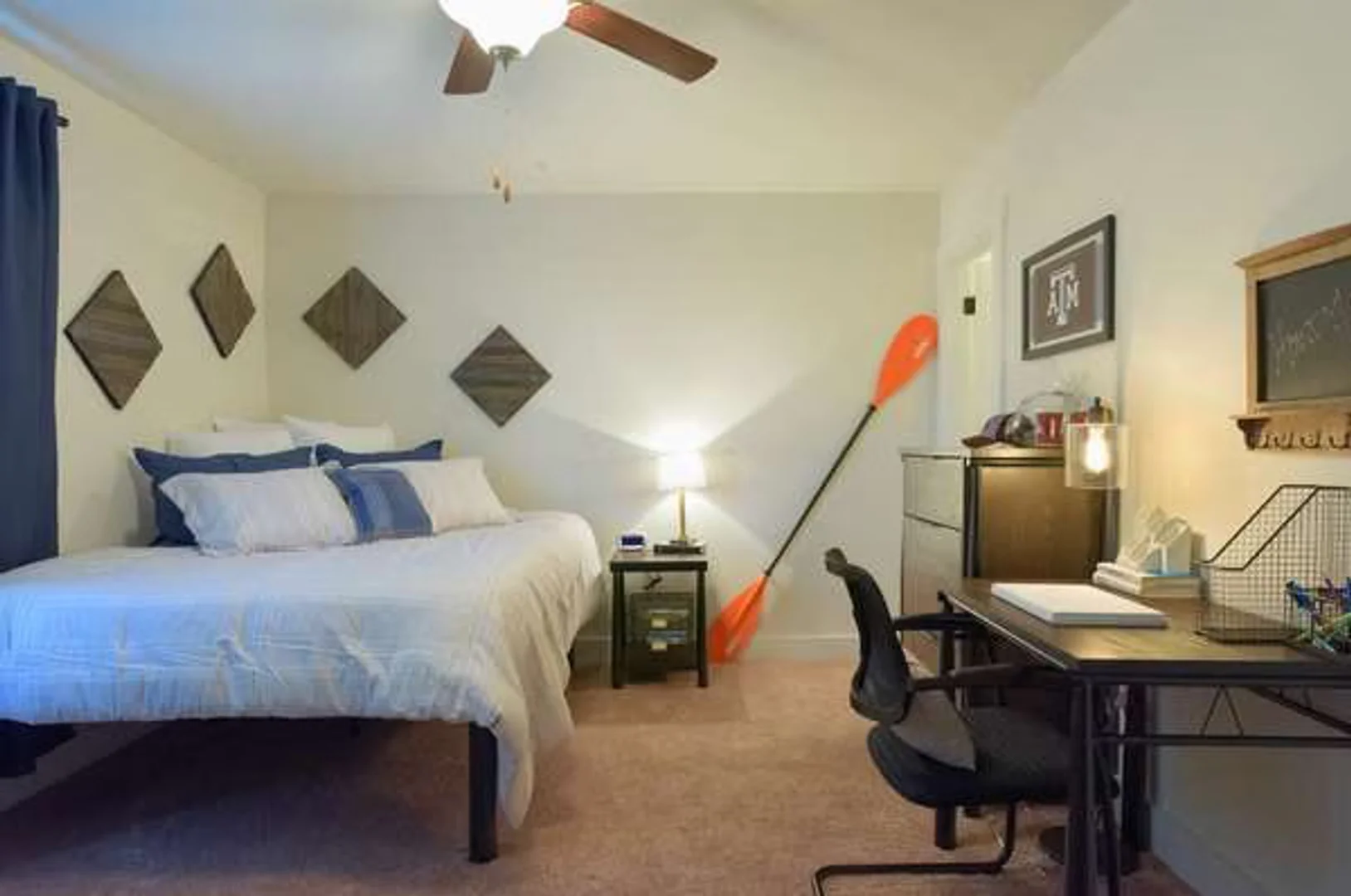 Habitación asequible para estudiantes con buena iluminación en 