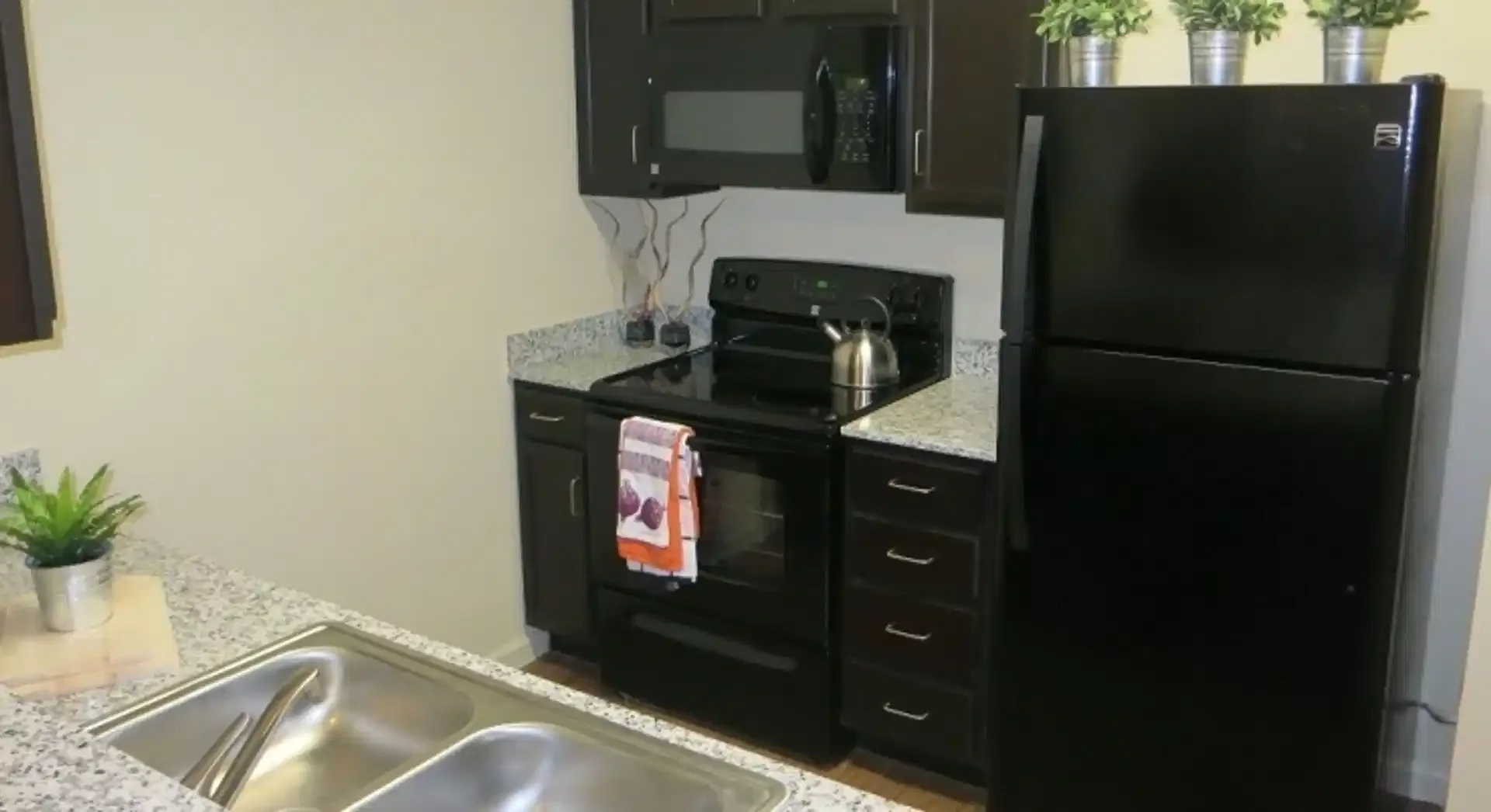Quarto para alugar em apartamento de estudantes em , totalmente mobilado