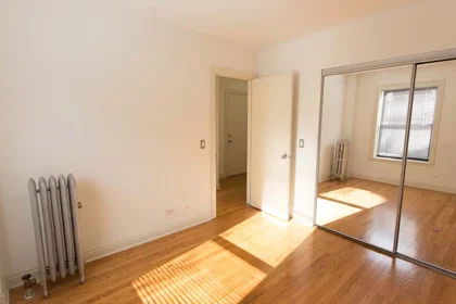 Habitación privada en South Woodlawn Avenue, imagen 1 de 10
