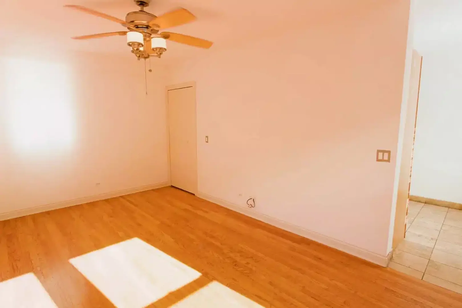 Habitación asequible para estudiantes con buena iluminación en 
