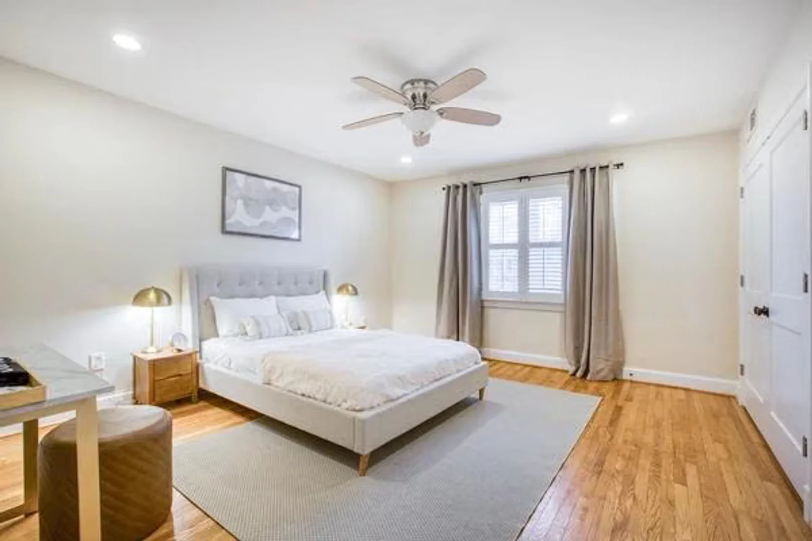 Budget-friendly student room close to campus in
