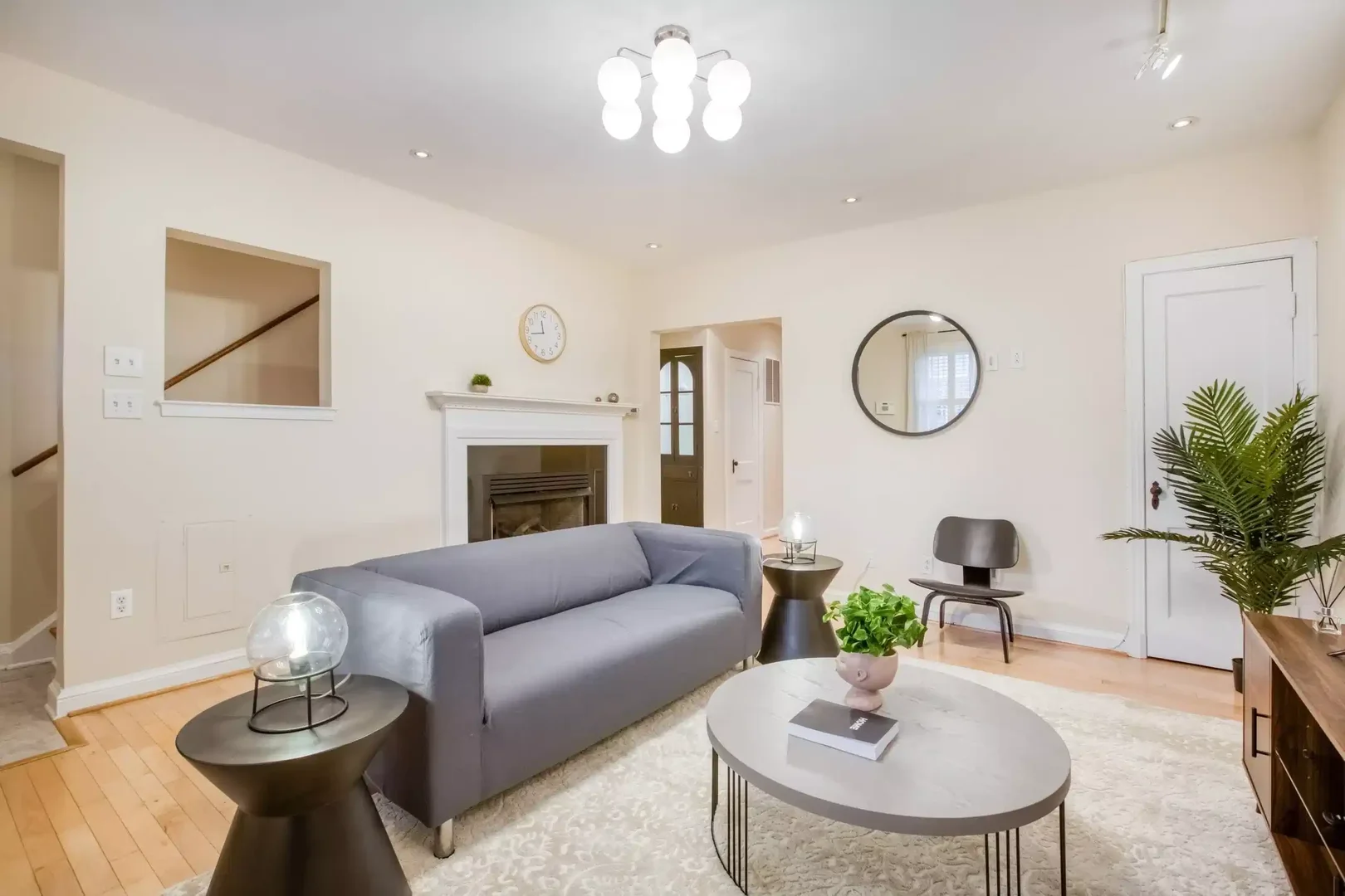 Economical student room with convenient location in 