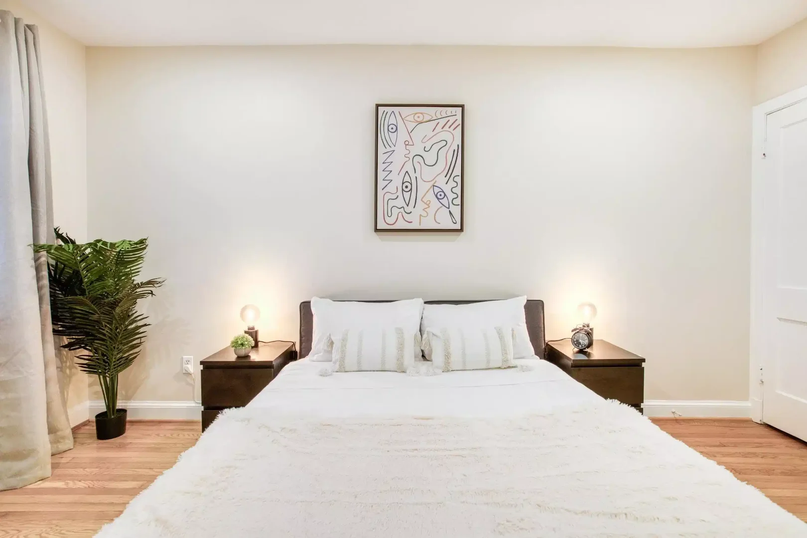 Cozy room for students available in 