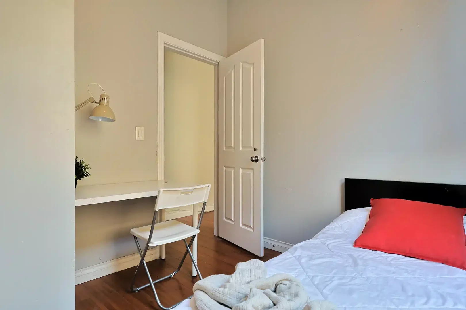 Chambre d'étudiant confortable et spacieuse dans 