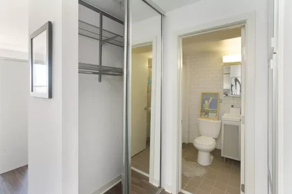 Estudio en East Hyde Park Boulevard, imagen 3 de 32