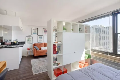 Estudio en East Hyde Park Boulevard, imagen 27 de 32