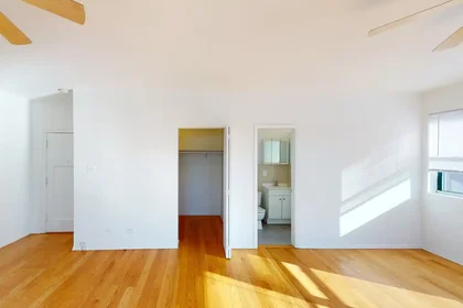 Monolocale in South Cornell Avenue, immagine 16 di 16