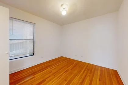 Monolocale in South Cornell Avenue, immagine 7 di 16