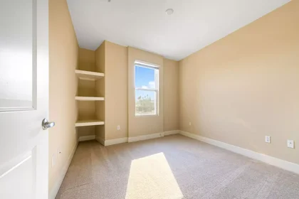 Habitación privada en South De Lacey Avenue, imagen 34 de 40