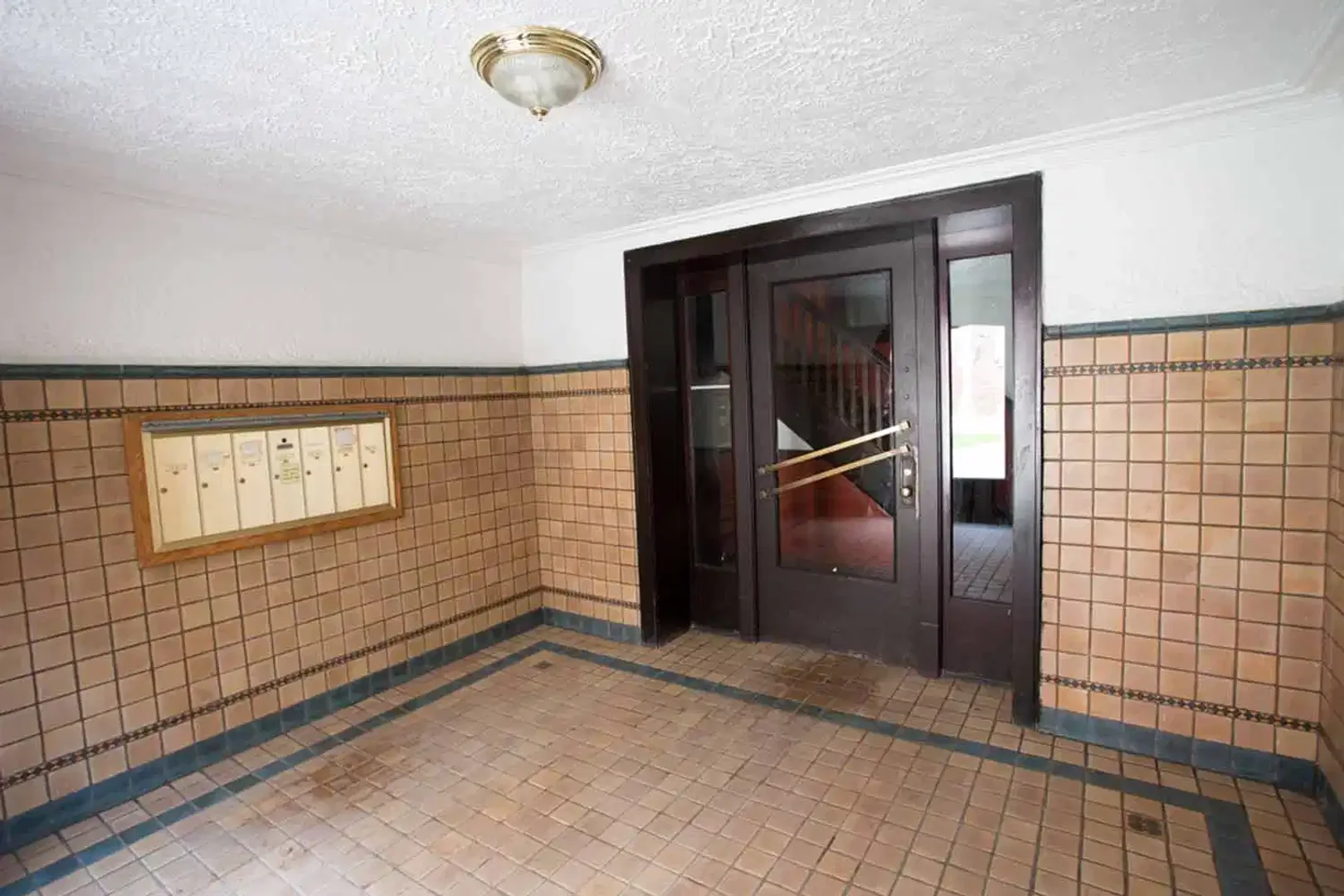 Student-friendly room in  with modern amenities