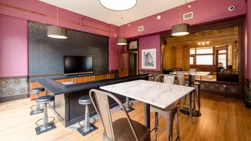 Habitación privada en West Van Buren Street, imagen 17 de 31