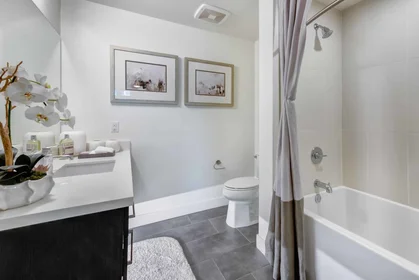 Habitación privada en East Walnut Street, imagen 18 de 25