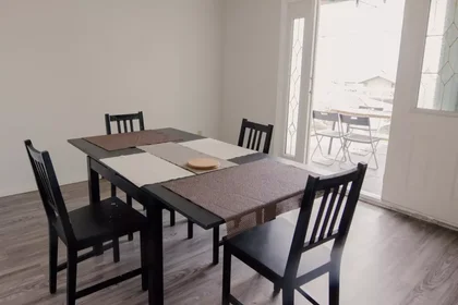 Quarto privado em Rumble Street, imagem 10 de 17
