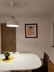 Quarto privado em Knight Street, imagem 11 de 14