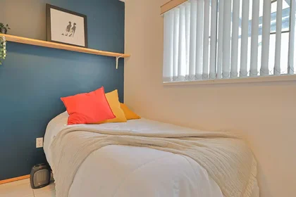 Quarto privado em Knight Street, imagem 5 de 14