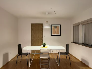 Quarto privado em Knight Street, imagem 10 de 14