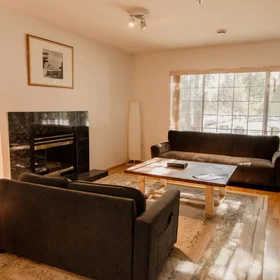 Quarto privado em Knight Street, imagem 6 de 13