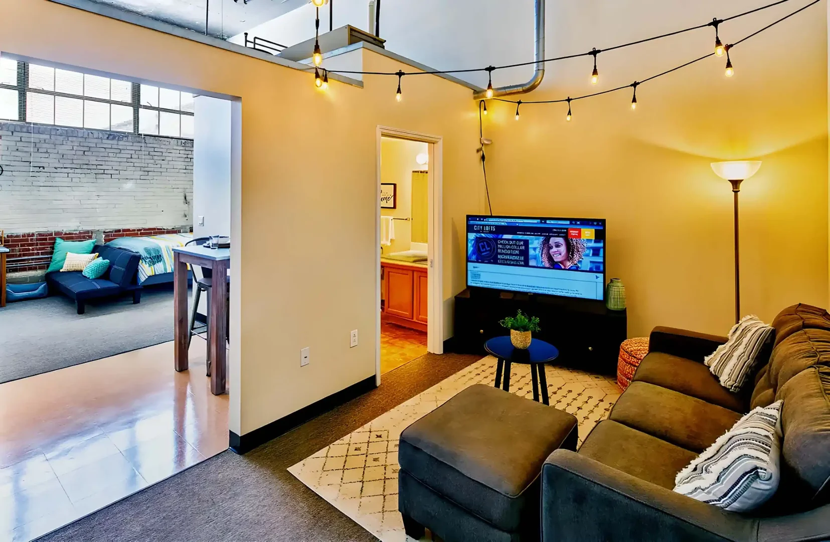 Functional student room perfect for studying in 