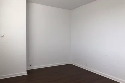 Quarto privado em South Skinker Boulevard, imagem 1 de 10
