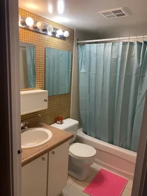 Quarto privado em Saint Patrick Street, imagem 8 de 13