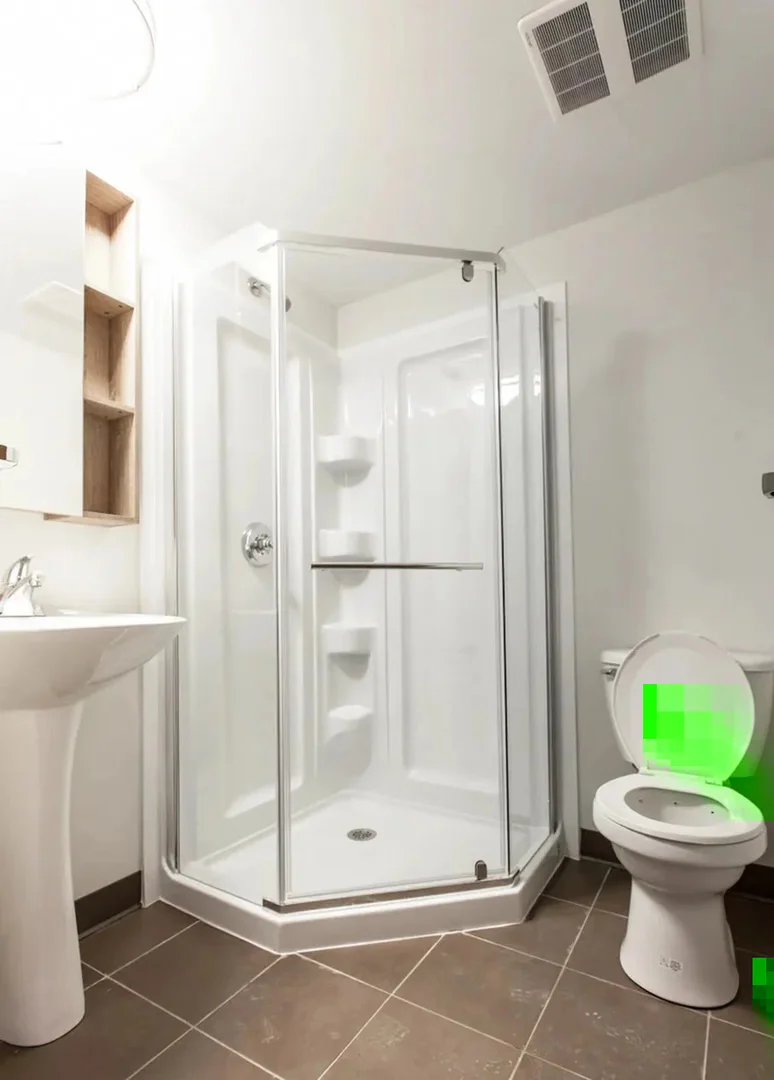 Habitación estudiantil amplia y cómoda en 