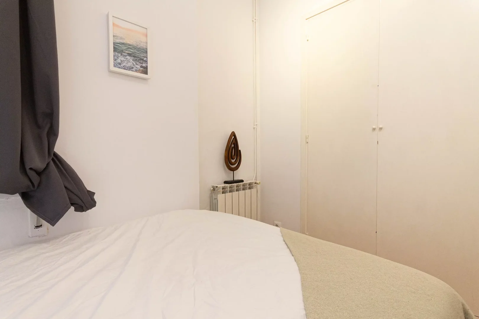 Zimmer in Studentenwohnung in  zu vermieten, voll möbliert
