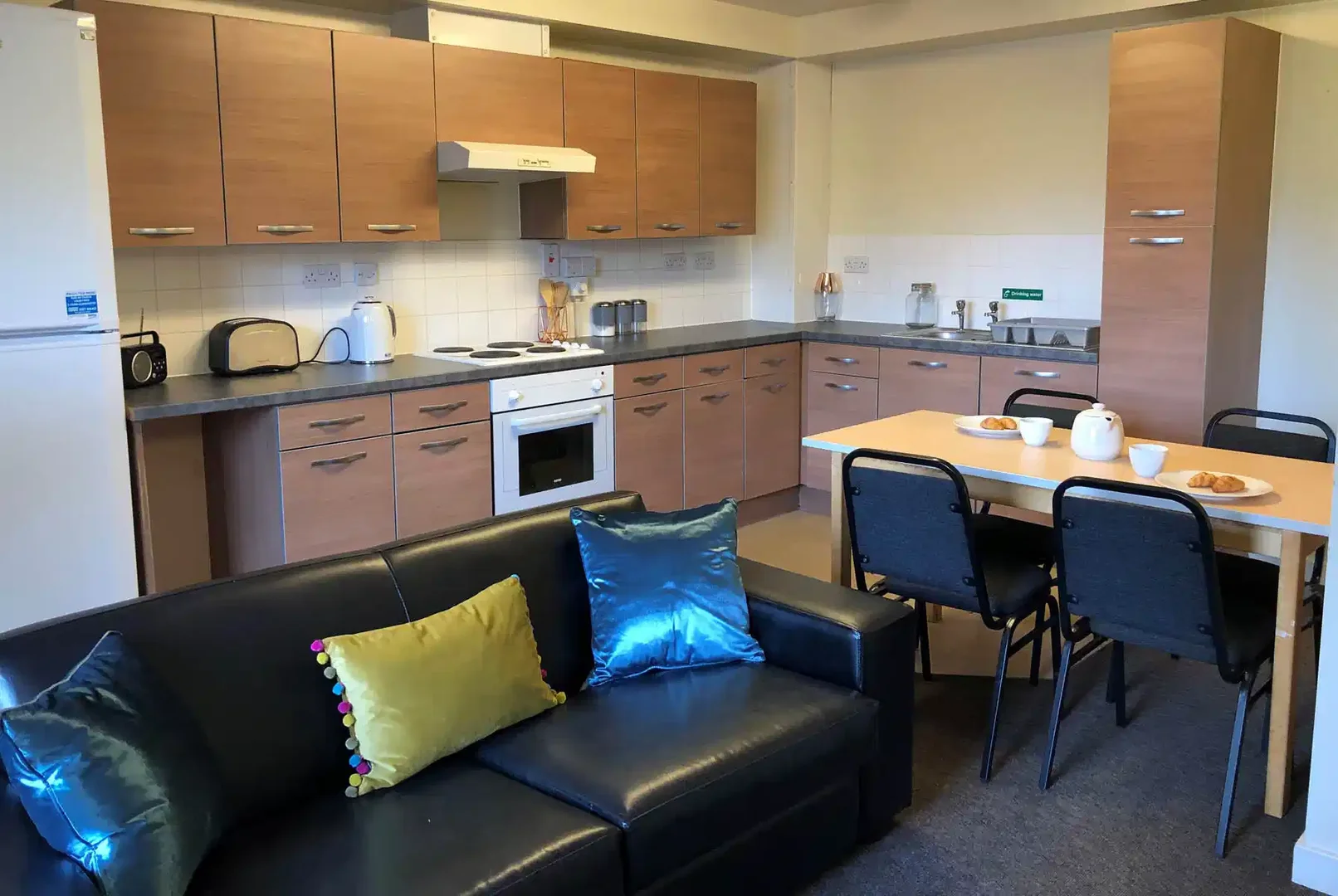 Helles und luftiges Studentenzimmer mit einfachem Zugang zur Universität in 