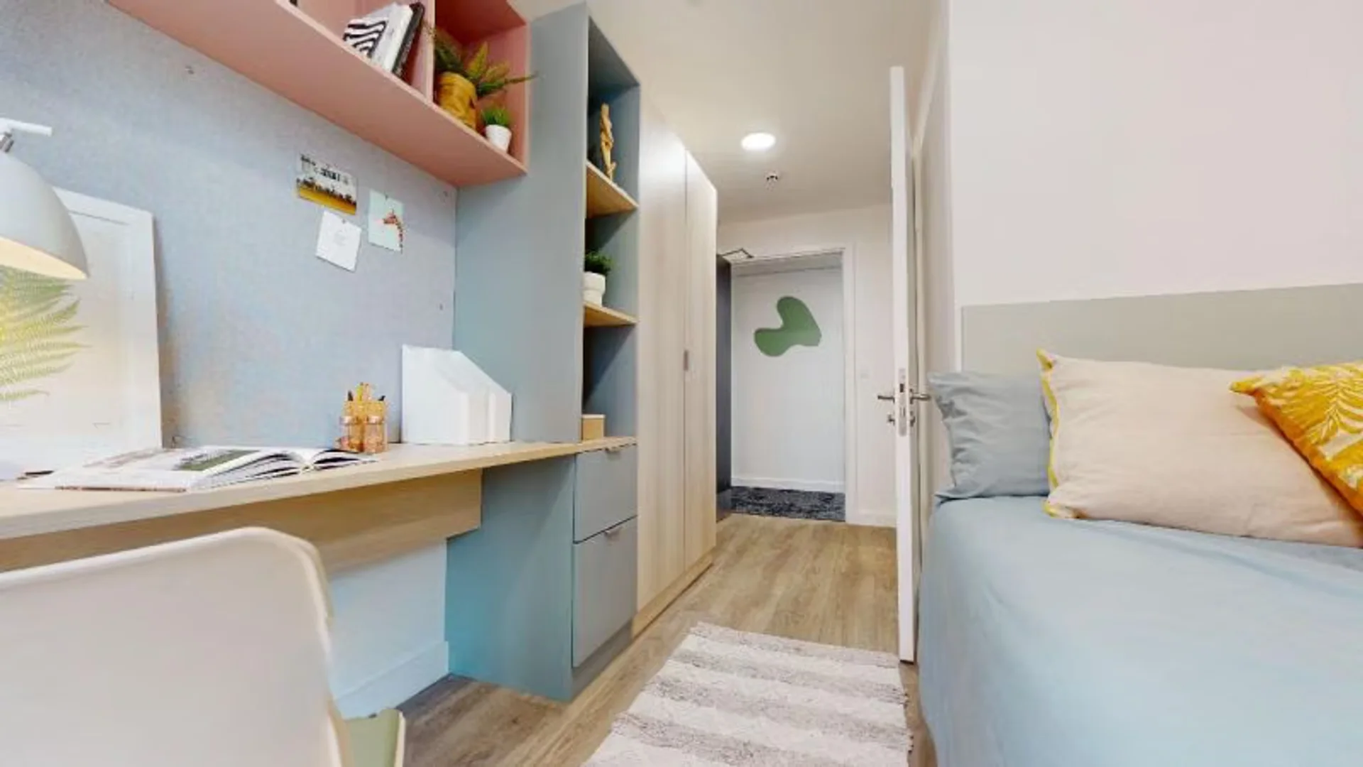 Chambre à louer dans un appartement d'étudiant à , entièrement meublée