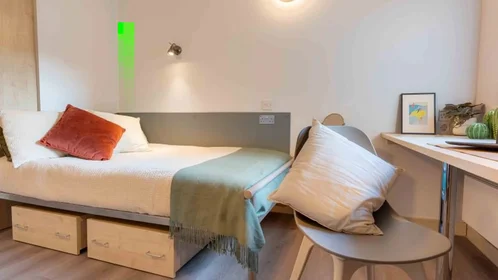 Private room at Firth Street, image 1 of 10