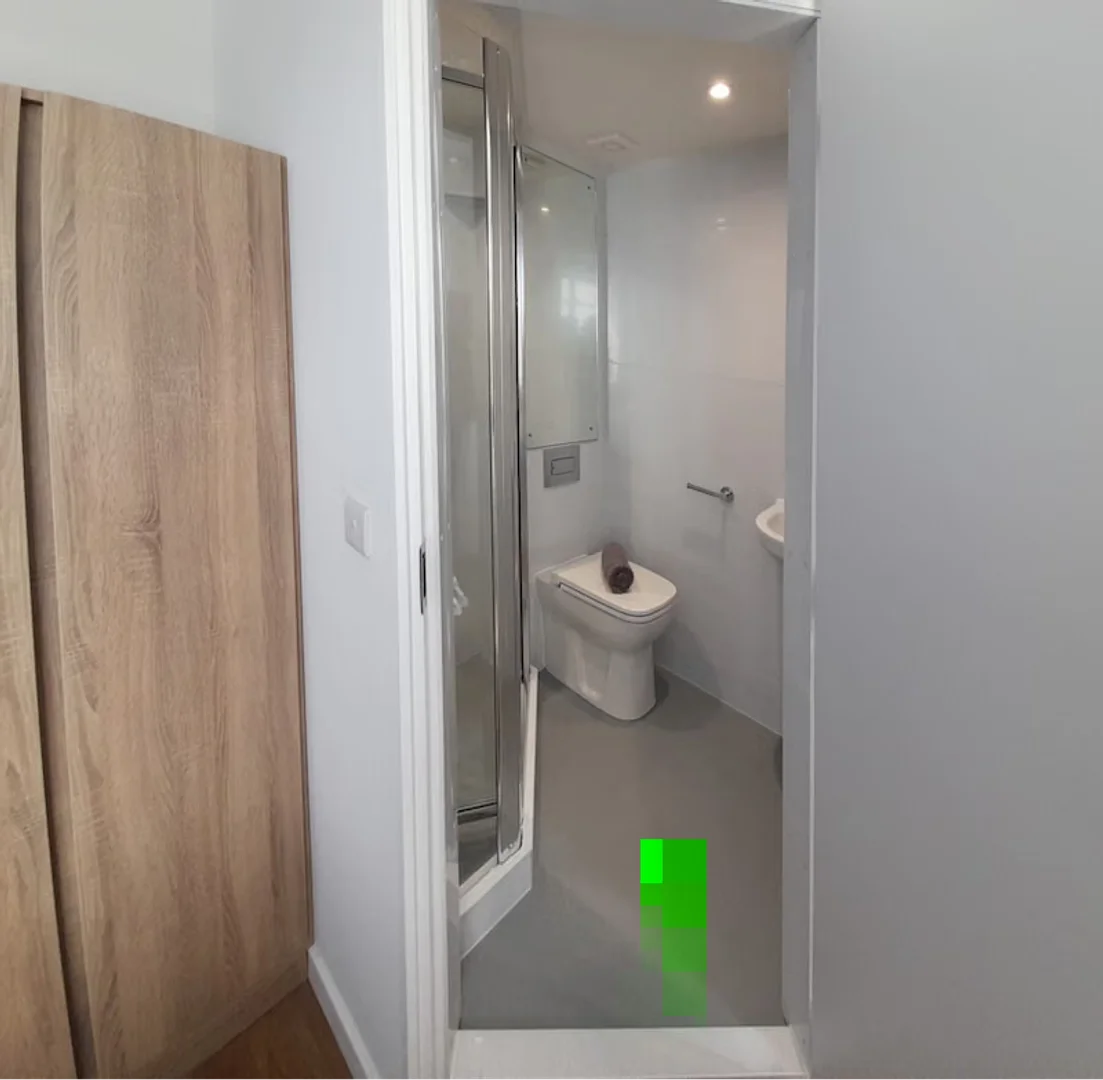 Zimmer in Studentenwohnung in  zu vermieten, voll möbliert