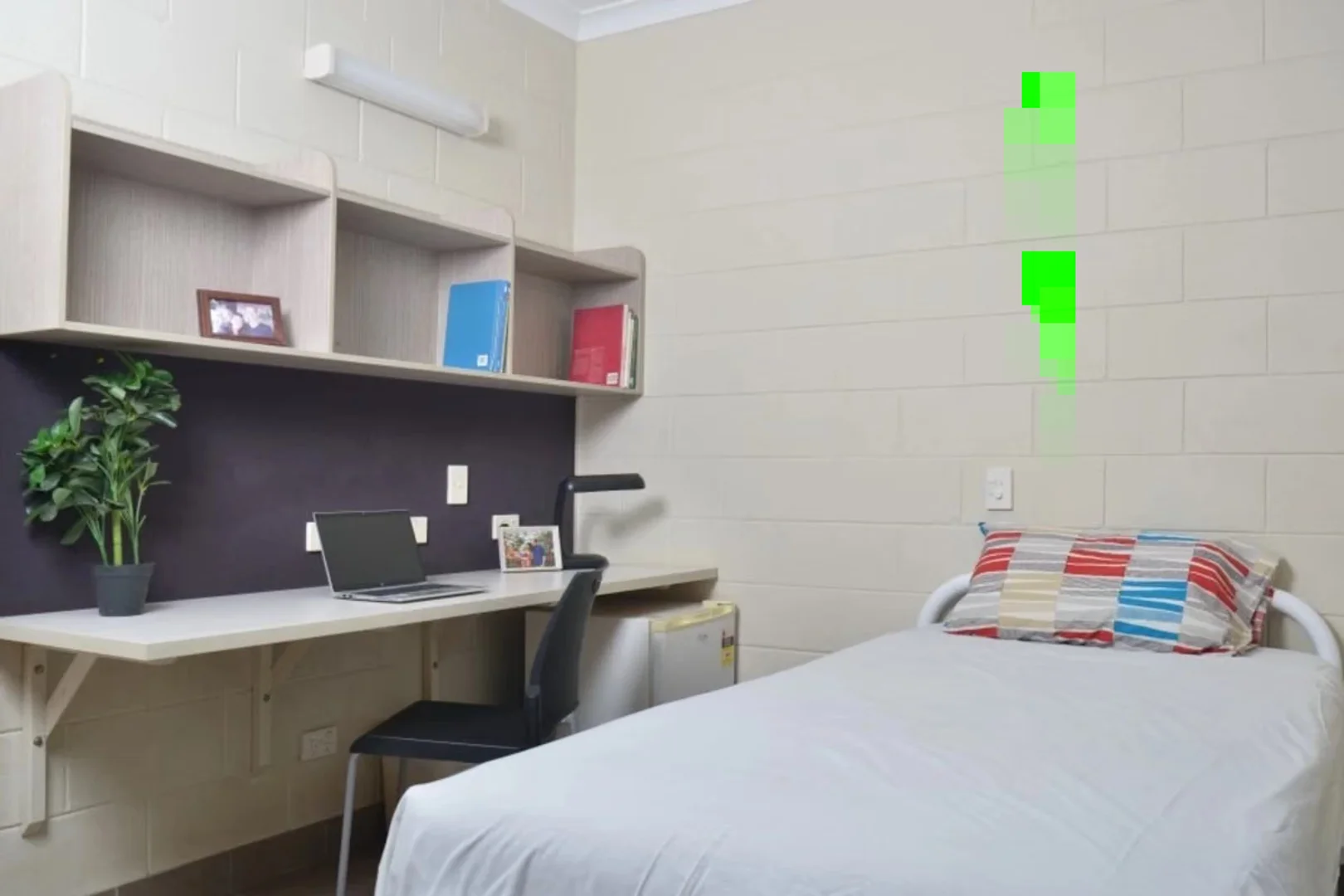 Habitación en apartamento estudiantil en alquiler en , completamente amueblado